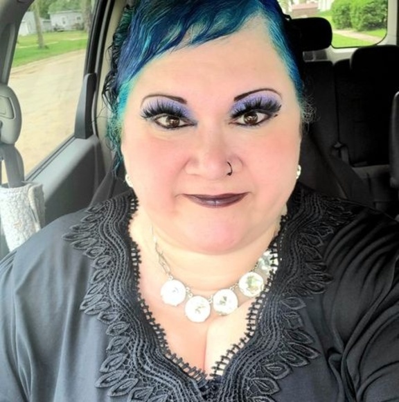 Meet your Posher, Elmay - Picture 1 of 1